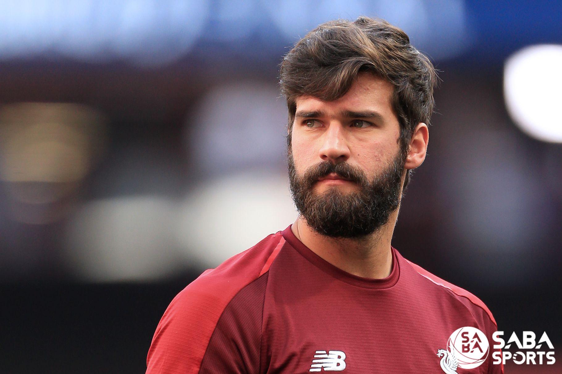 Alisson không về Brazil do lo ngại Covid-19