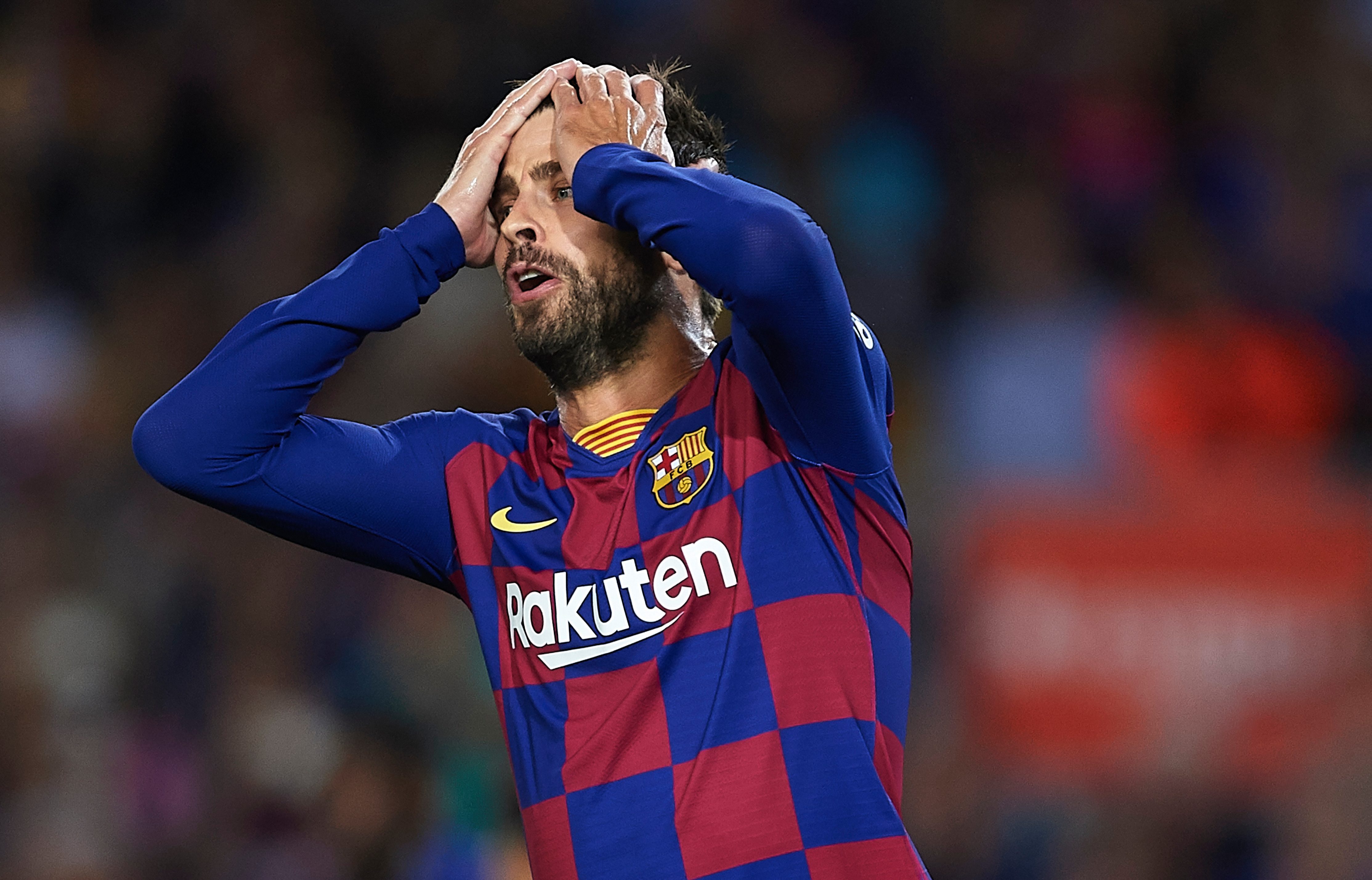 Gerard Pique quyết đội nón ra đi