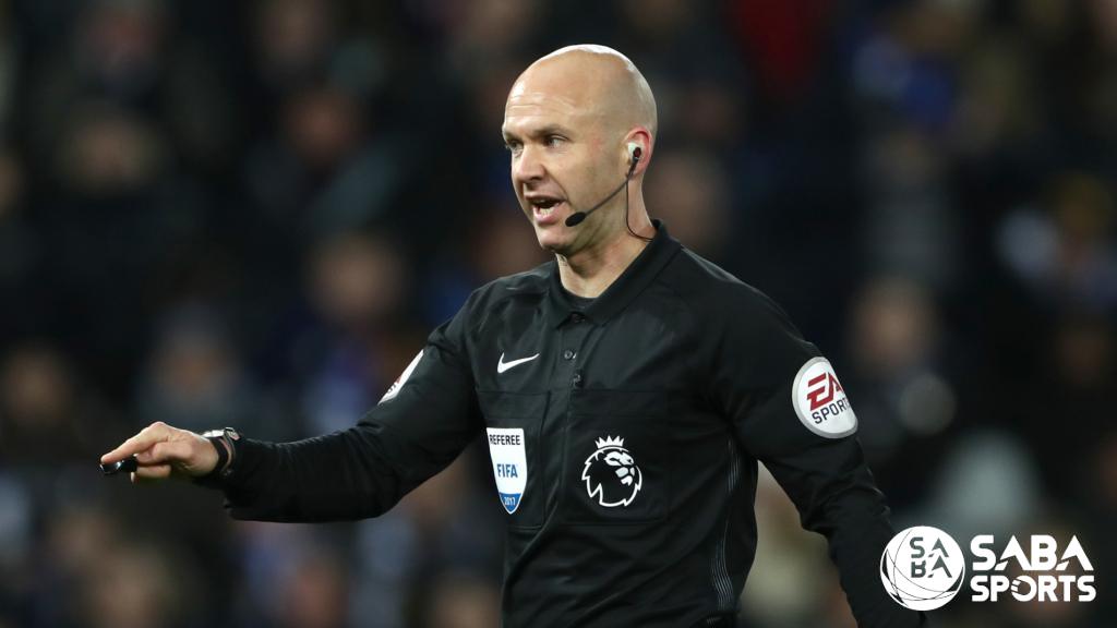 Anthony Taylor cổ động viên Chelsea nổi điên