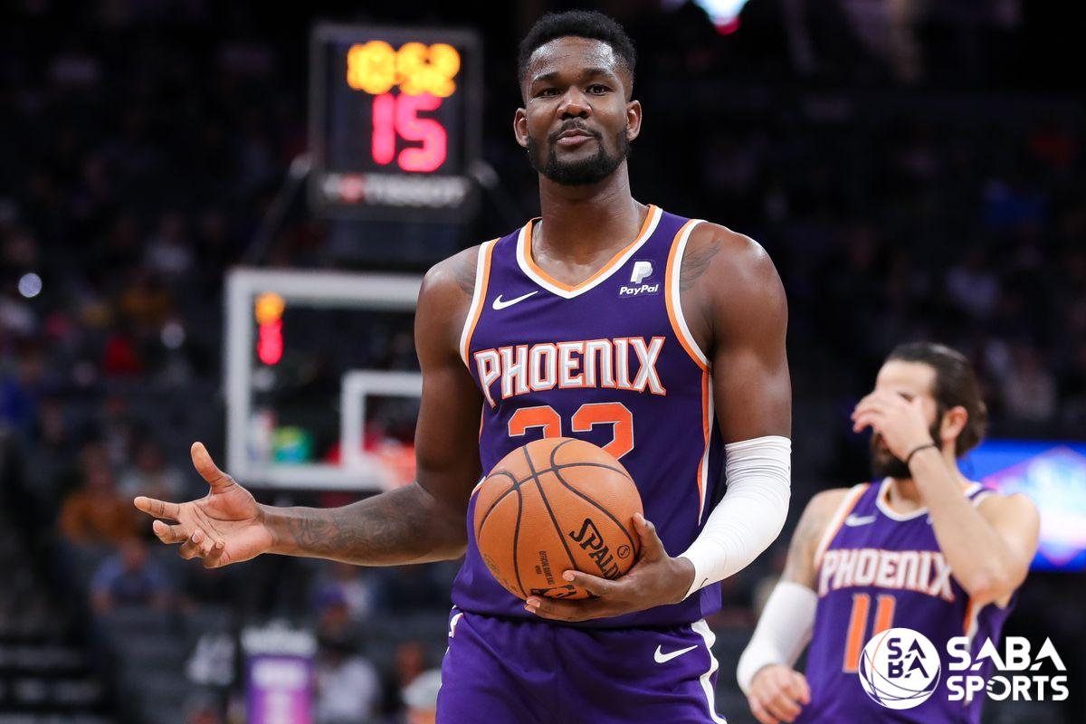 Deandre Ayton xét nghiệm COVID-19 vào phút chót