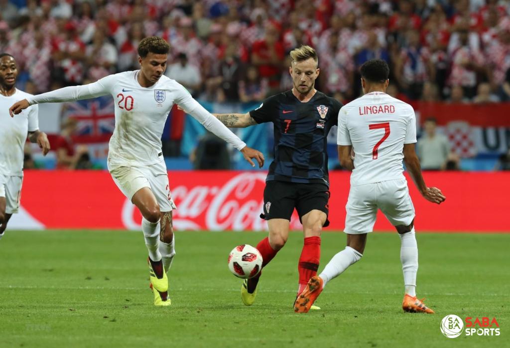 Ivan Rakitic trong màu áo tuyển Croatia