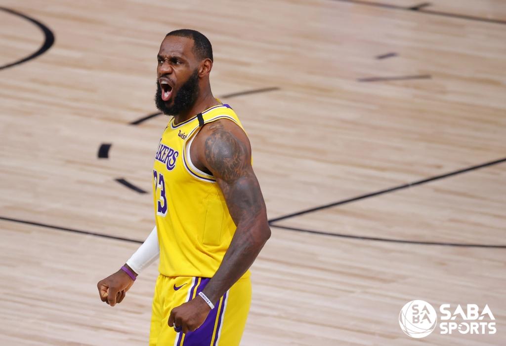 Lebron giúp đội nhà đánh bại Houston Rockets 4-1 ở vòng 2