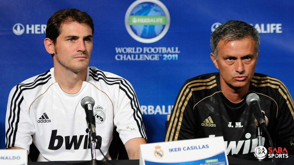 Iker Casillas và HLV Jose Mourinho từng có quãng thời gian chẳng mấy êm đềm