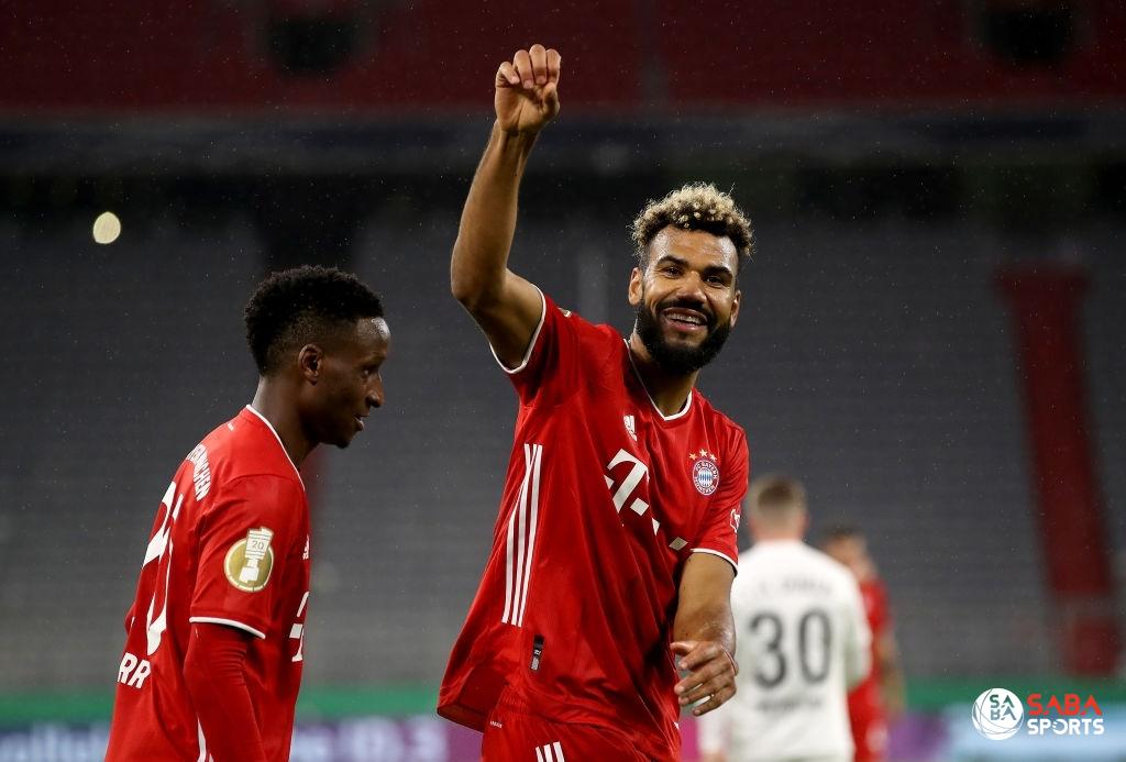 Choupo-Moting thi đấu thăng hoa trong ngày ra mắt đội bóng mới