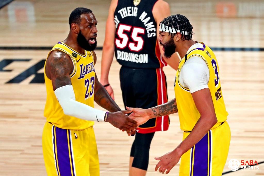 Nhờ vào tài năng của bộ đôi LeBron James và Anthony Davis, Lakers đã giành lại được quyền kiểm soát cuộc chơi