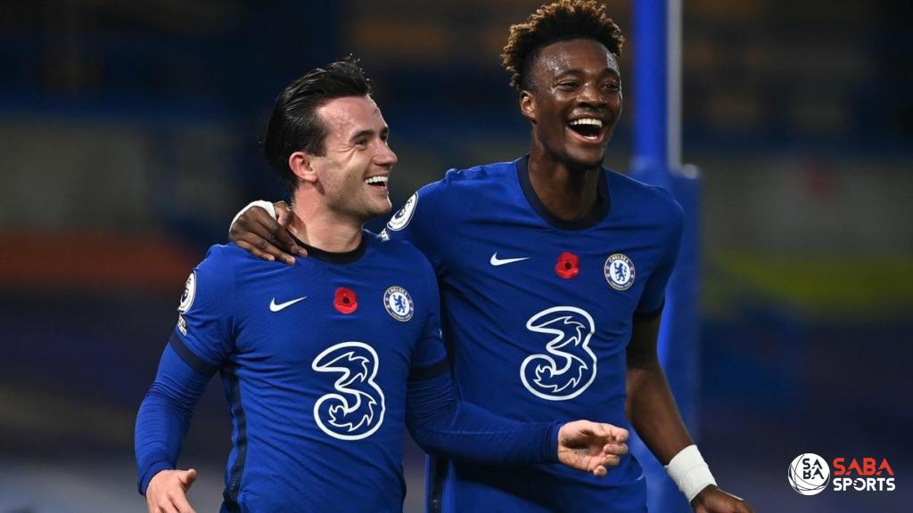 Chilwell và Abraham đều ghi bàn cho Chelsea.