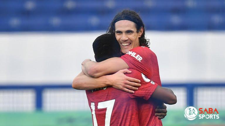 Cavani ấn định chiến thắng 3 - 1 cho Man United trước Everton.