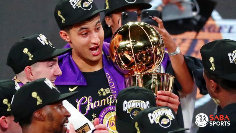 Kyle Kuzma vừa có nhẫn vô địch cùng Lakers dù không đóng góp nhiều