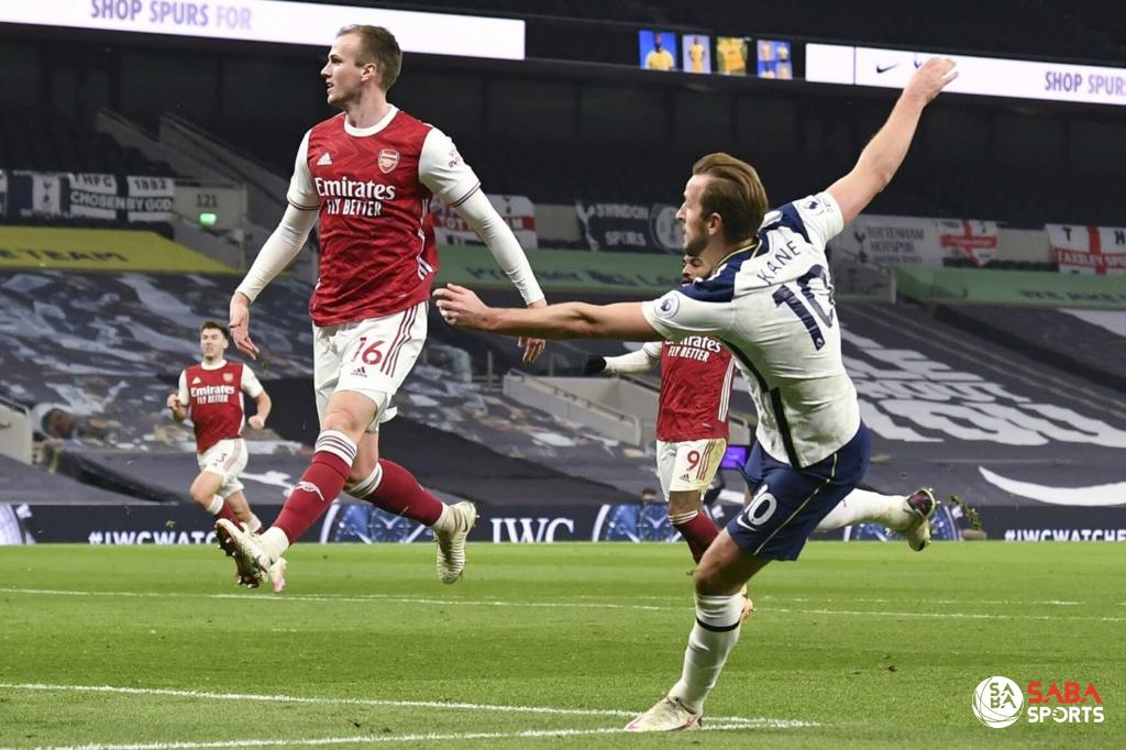 Kane lại sắm vai hung thần của Arsenal