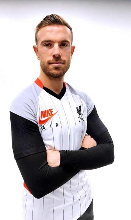 Jordan Henderson trong thiết kế mới của Nike dành cho Liverpool