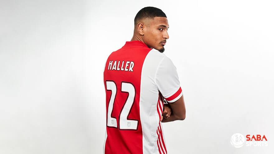 Haller vừa gia nhập Ajax với mức phí bằng  1/2 con số West Ham bỏ ra để có anh