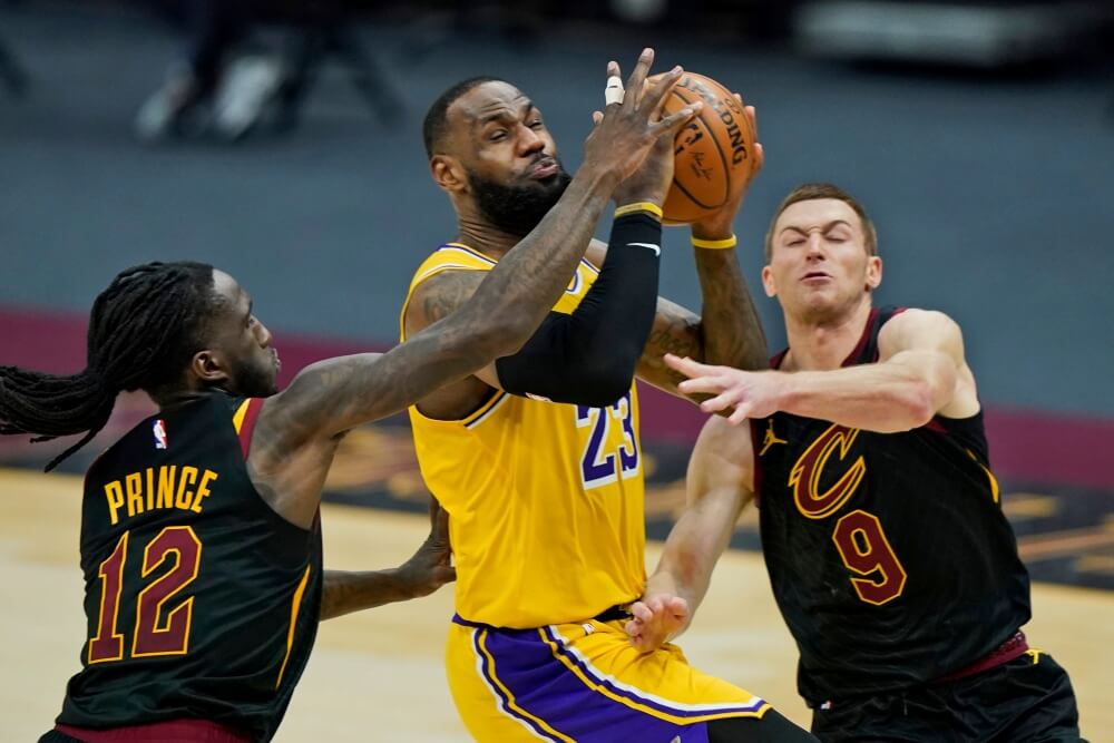 LeBron James gieo sầu cho đội bóng cũ, Lakers có món quà ý nghĩa trong ngày kỷ niệm 1 năm Kobe Bryant qua đời