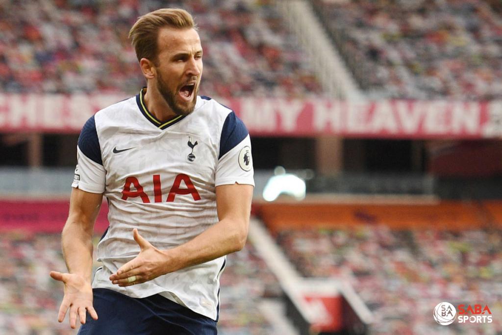 Kane tiếp tục ghi bàn cho Tottenham.