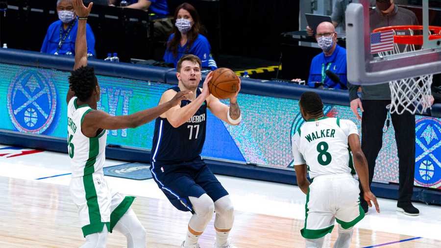 Doncic ghi điểm giữa vòng vây hàng phòng ngự Celtics giúp Hawks giành chiến thắng