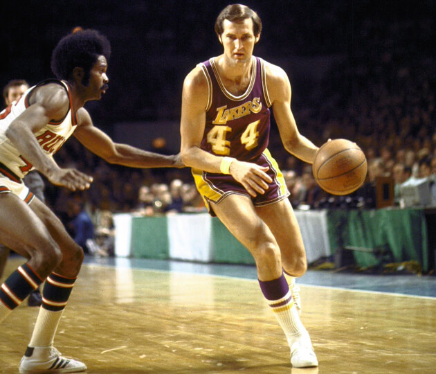 Bức ảnh của huyền thoại Jerry West chính là nguồn cảm hứng để tạo nên logo NBA ở hiện tại