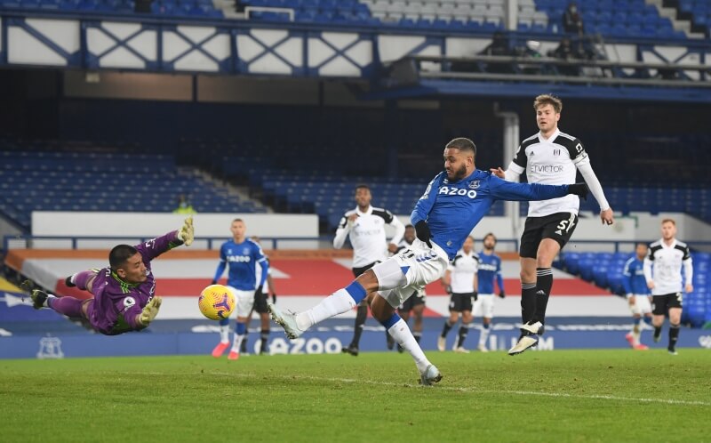 Không ít ông lớn phải chùn bước trước Fulham