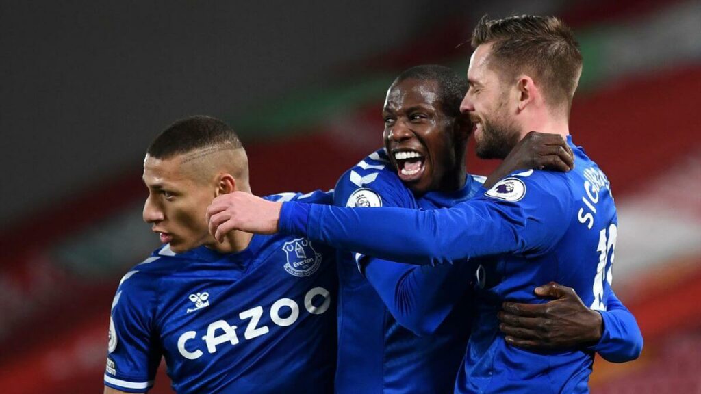 Everton chưa bao giờ bất bại quá 5 trận mùa này