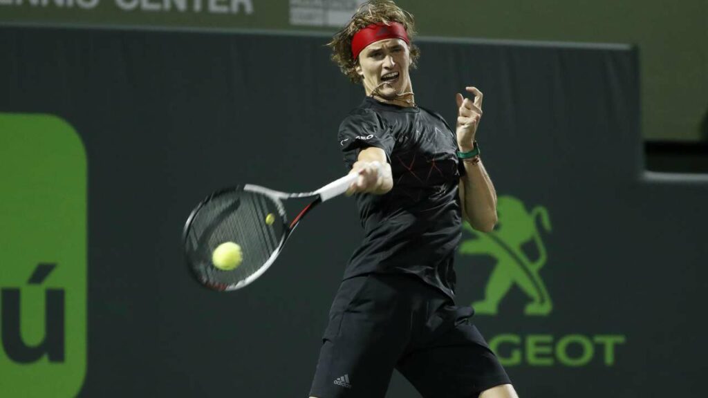 Zverev muốn vượt mặt Federer sau Miami Open