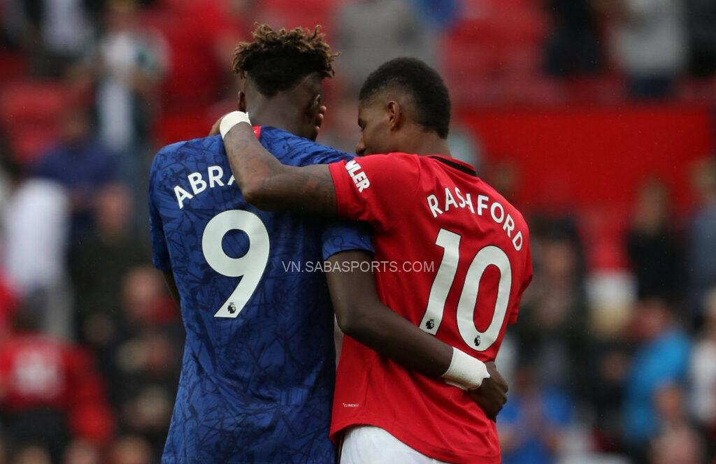 Rashford và Abraham khá thân thiết ngoài đời