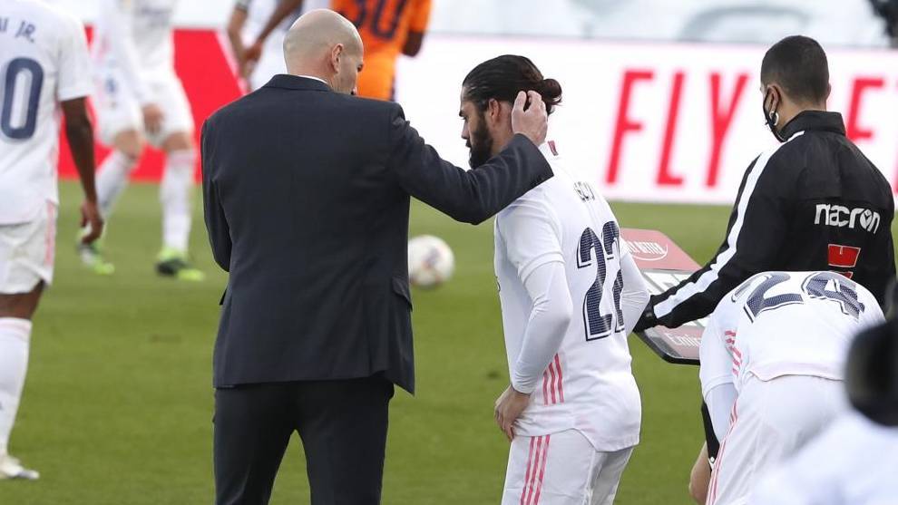 Isco từ lâu đã không còn được Zidane trọng dụng