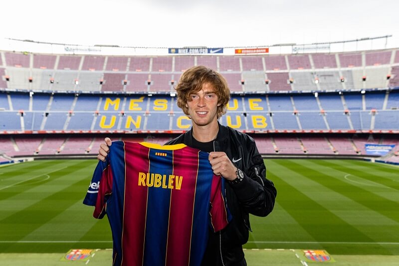 Rublev tới sân Camp Nou, nói lời thật lòng về Messi