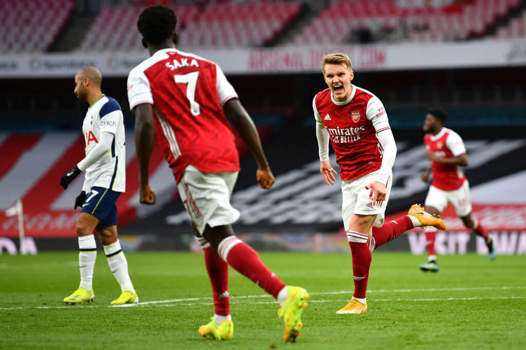 Odegaard đang giúp lối chơi Arsenal trở nên rất đột biến