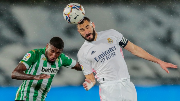 Benzema tịt ngòi trước Betis.