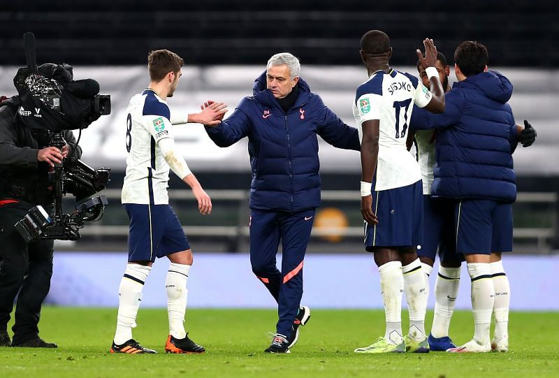 Mourinho lỡ cơ hội mang về danh hiệu cho Tottenham