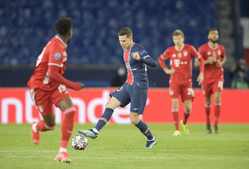 Draxler được biết đến vì thế mạnh tốc độ lẫn khả năng sáng tạo của mình