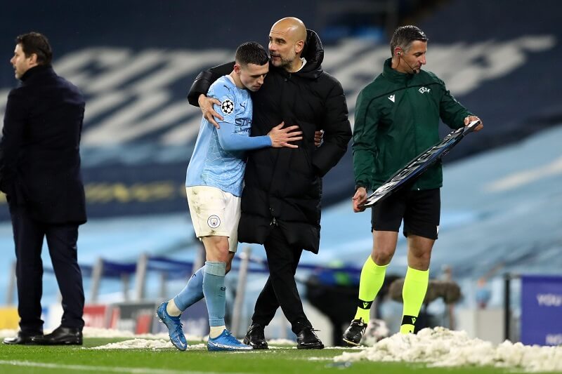 Pep Guardiola đưa Man City tiến gần tới danh hiệu lịch sử. (Ảnh: The Times)