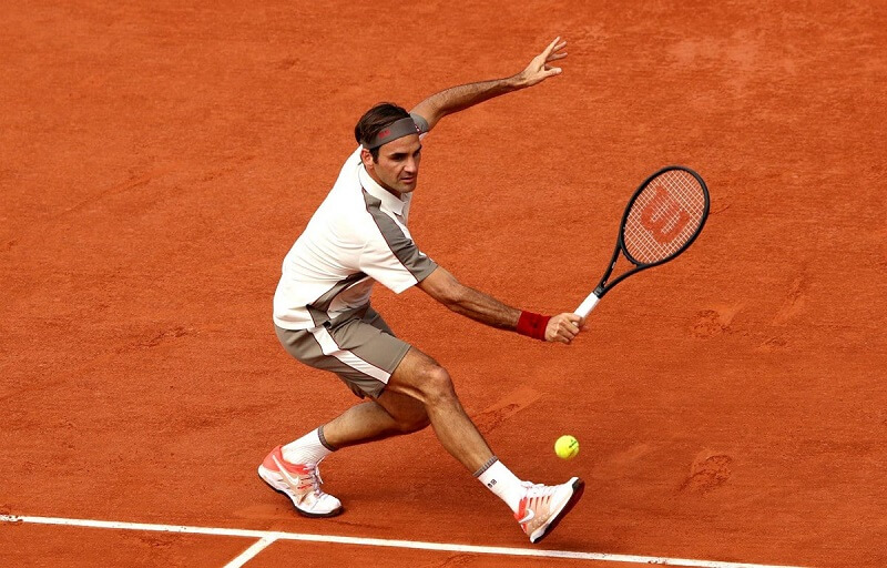 Roland Garros không phải miền đất hứa dành cho Federer. (Ảnh: VietnamPlus)