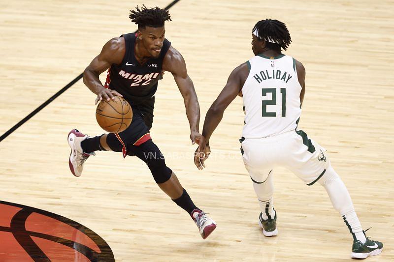 Jrue Holiday giúp khả năng thủ và ghi điểm của Bucks tăng lên đáng kể