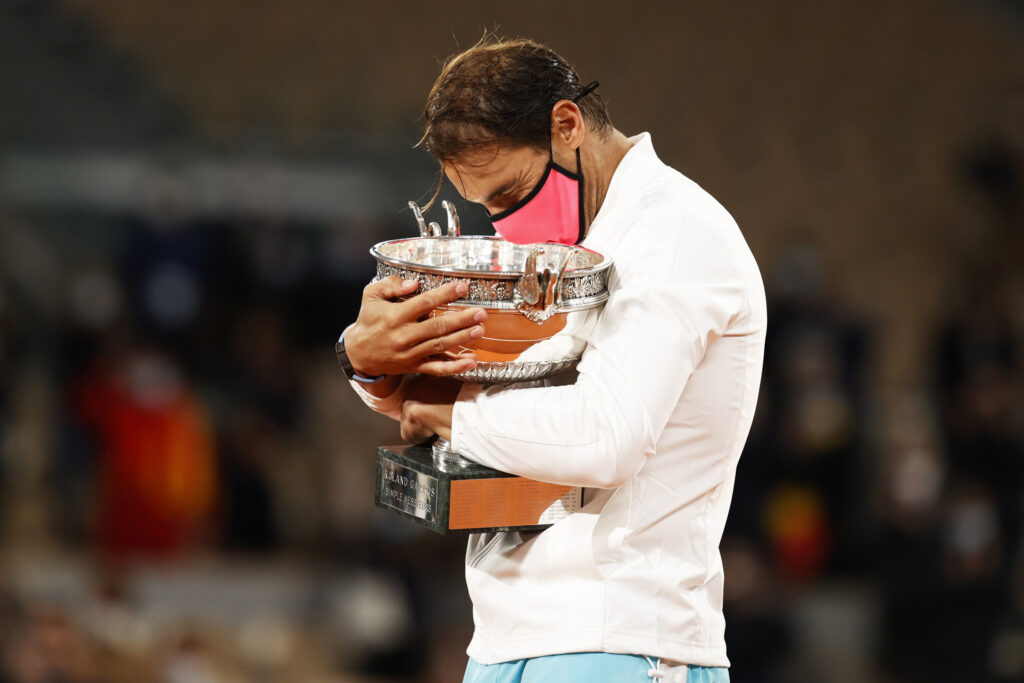 Nadal trước cơ hội vượt mặt Federer để độc chiếm kỷ lục Grand Slam