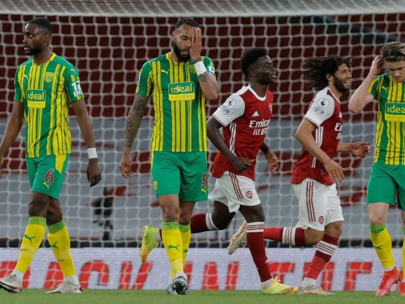 Arsenal vừa đưa West Brom xuống hạng ở vòng đấu trước