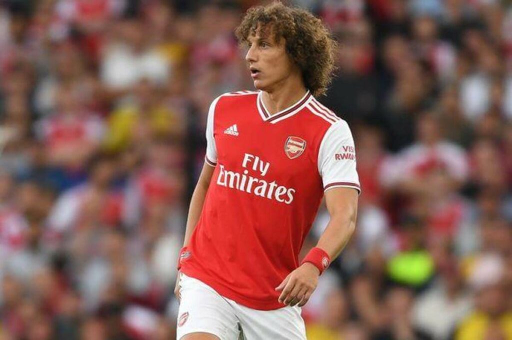 Arsenal cần 1 người thế chỗ Luiz ở hàng thủ