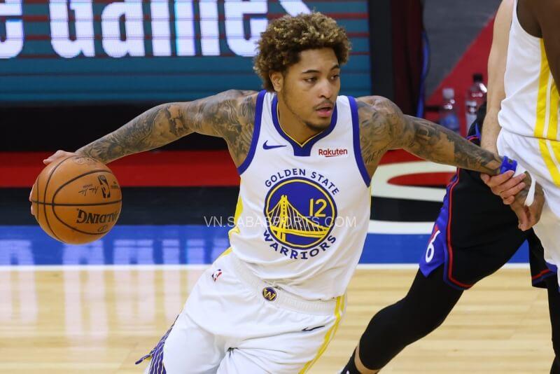 Oubre có trung bình 15.4 điểm, 6.0 rebound mùa này