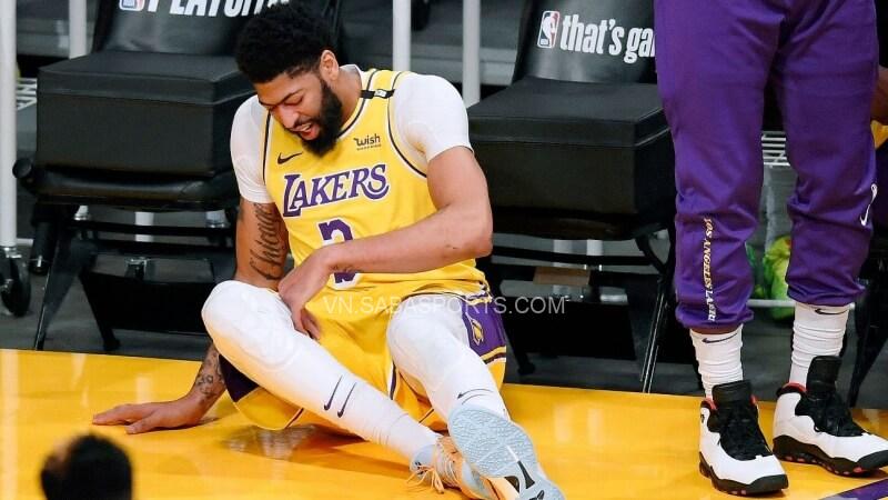 Mất Davis khiến Lakers sớm vỡ trận