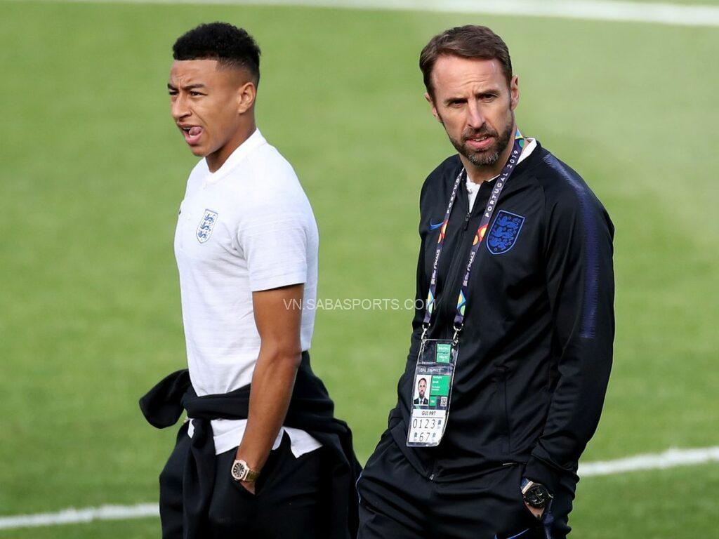 Southgate chia sẻ ông đã rất khó khăn để nói với Lingard việc cầu thủ này không được chọn 