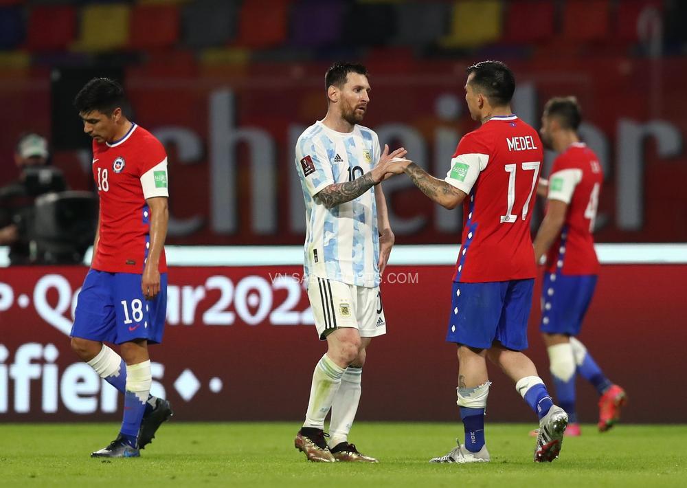 Messi sẽ gặp lại đối thủ duyên nợ là ĐT Chile trong ngày khai màn