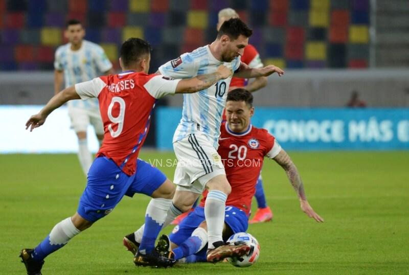 Chile vừa cầm hòa Argentina 1-1 cách đây 10 ngày