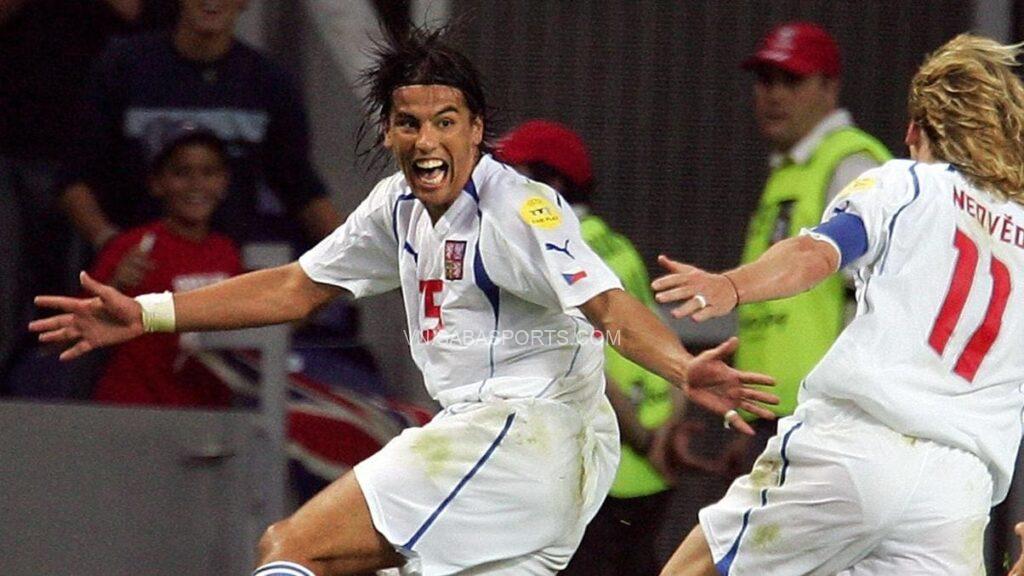 Milan Baros là một phần khó quên tại VCK kỳ lạ hồi năm 2004