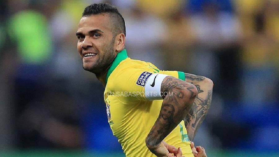 Alves đứng trước cơ hội để sưu tầm thêm một danh hiệu cao quý