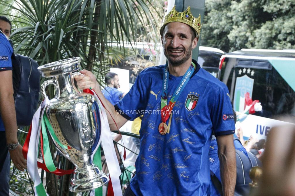 Không phải CR7 hay Bonucci, Chiellini mới là cầu thủ của Juve dược Marca đánh giá có thể tranh QBV