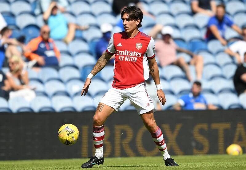 Bellerin nhiều khả năng rời Emirates. (Ảnh: Twitter)