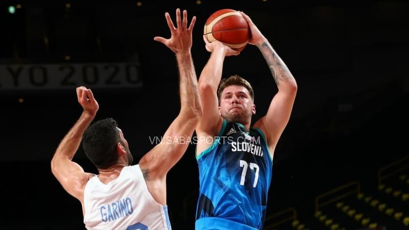 Doncic tỏa sáng, Slovenia có trận thắng lịch sử tại Olympic