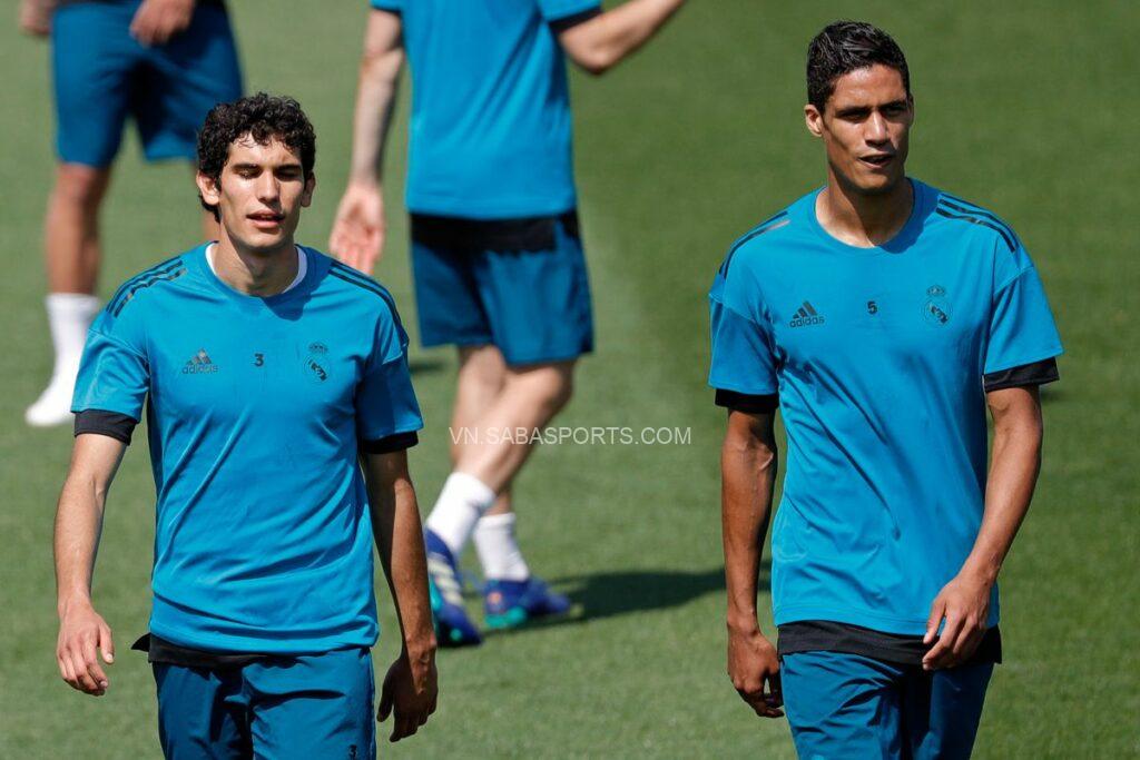 Vallejo có thể nối gót Varane để rời Real Madrid 