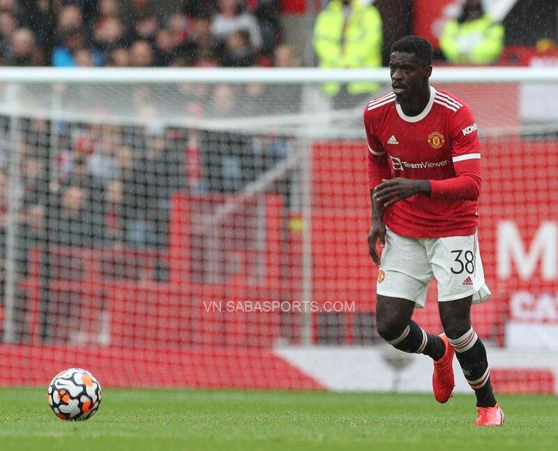 Axel Tuanzebe có màn thể hiện tốt trong trận giao hữu với Everton (Ảnh: Getty Images)