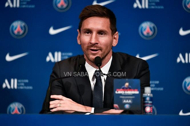 Messi hy vọng sẽ gặp lại Barca trên sân bóng