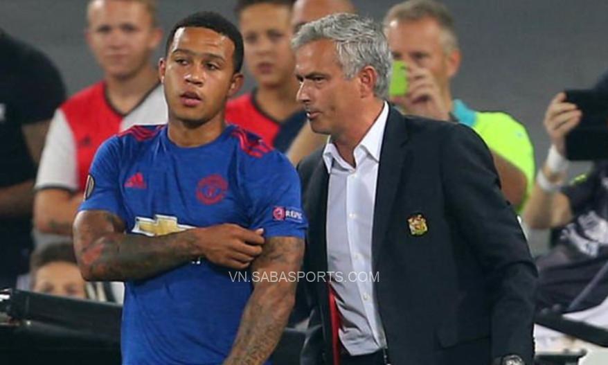 Depay tố bị Mourinho "ghẻ lạnh" ở MU