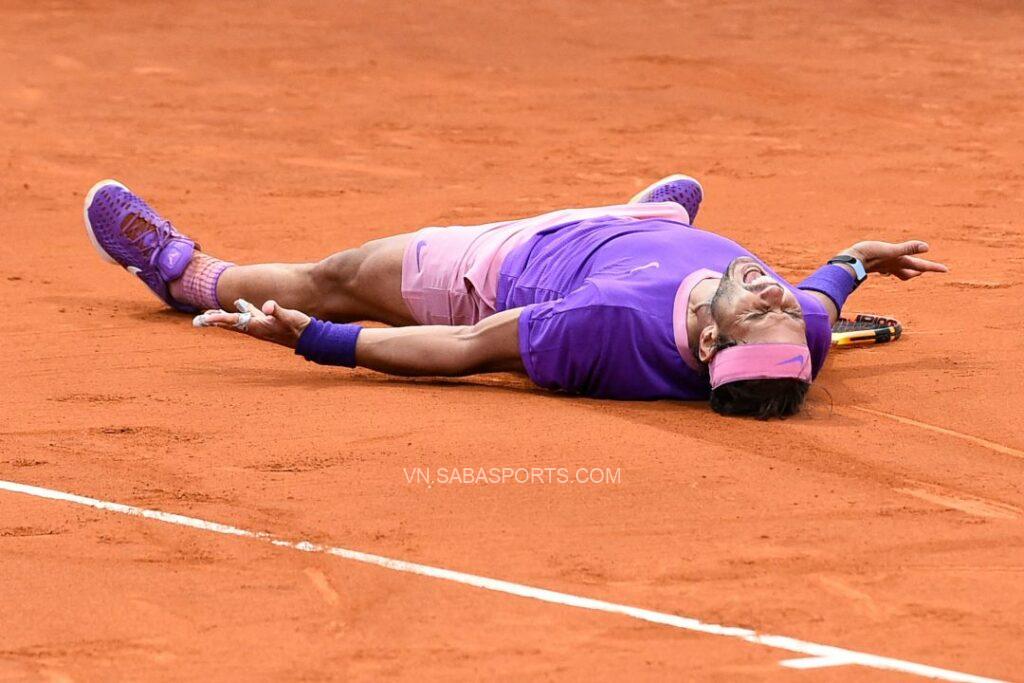 Nadal trước đó đã dính chấn thương tại Roland Garros